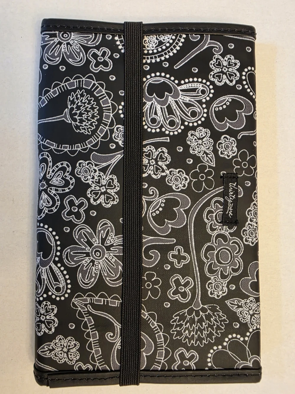 Thirty-One NWT Fold-n-Go Black Paisley Parade Pattern PadFolio with Notepad